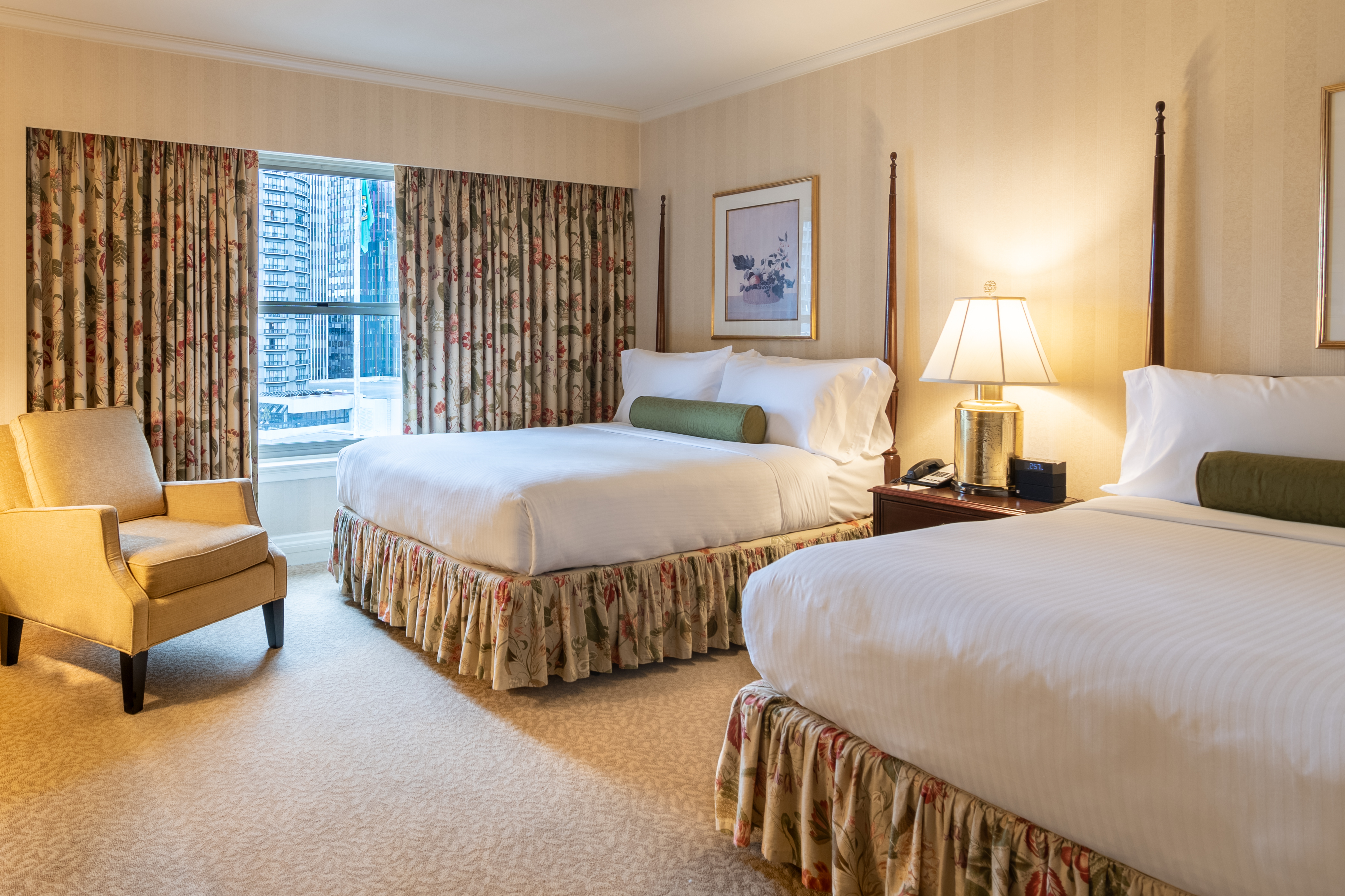 Mayflower Park Hotel — photo