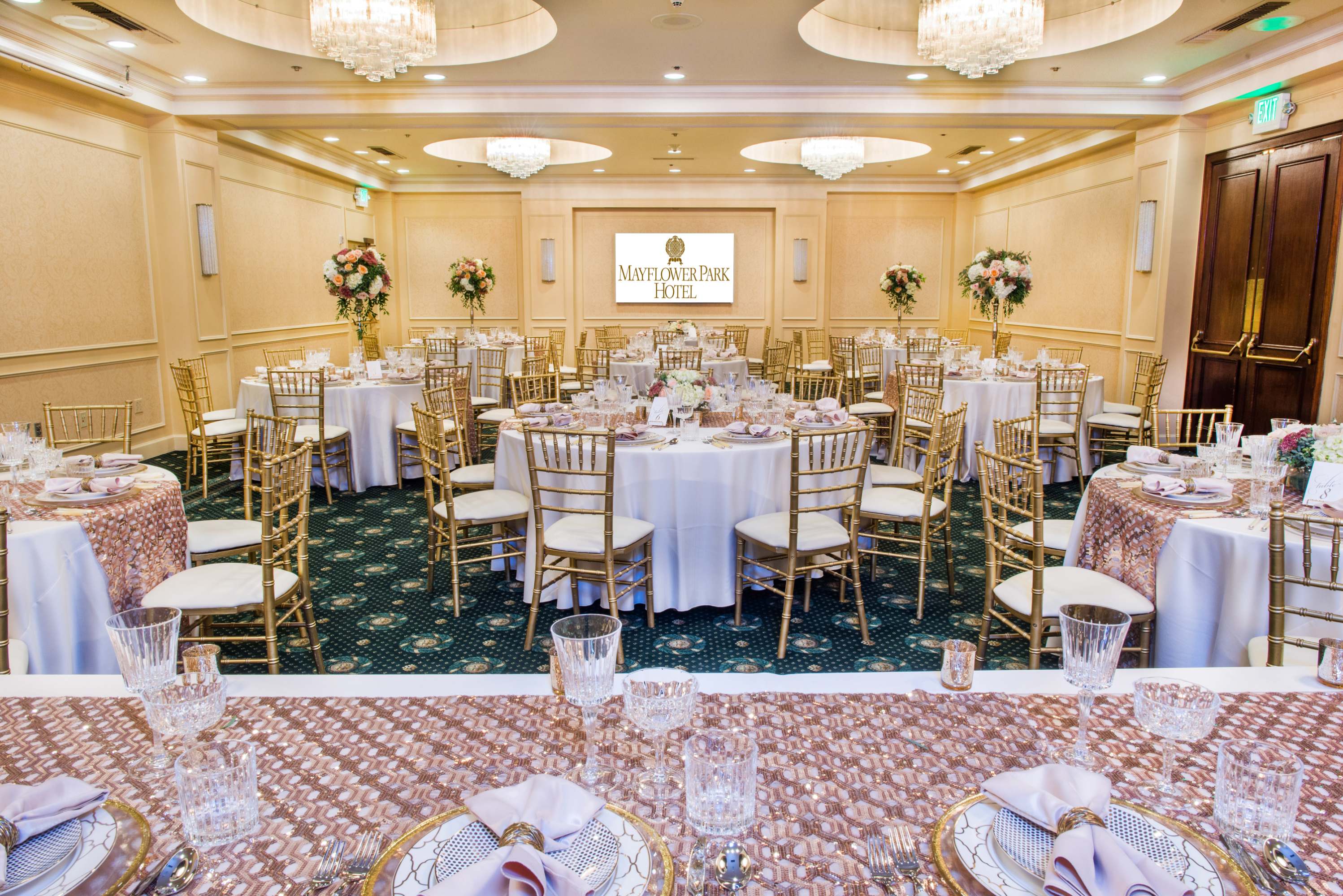 Mayflower Park Hotel — photo